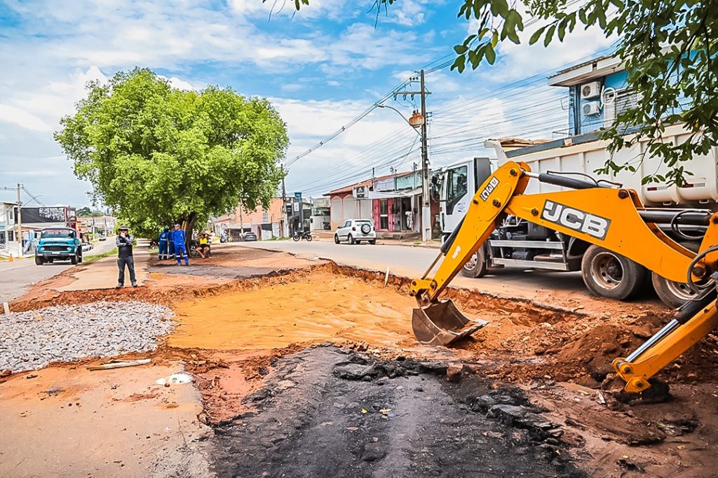 Prefeitura de Rio Branco realiza intervenção viária na Rua Valdomiro Lopes para melhorar a segurança e fluidez do trânsito 3 Valdomiro Lopes RBTrans 1