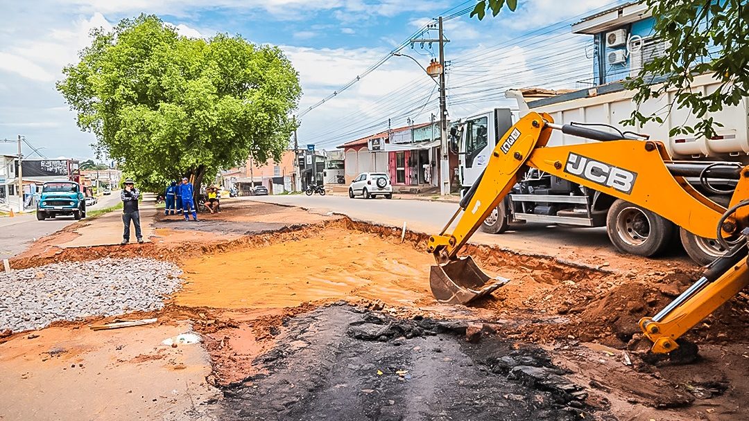 Prefeitura de Rio Branco realiza intervenção viária na Rua Valdomiro Lopes para melhorar a segurança e fluidez do trânsito