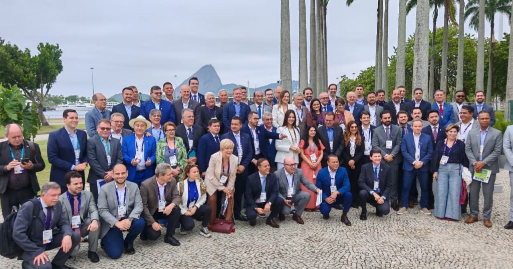 Prefeito de Rio Branco defende autonomia dos municípios durante plenária nacional da FNP no Rio de Janeiro 1 38deb8ca a4d5 4e37 b2d9 17648870a103 e1762270280706