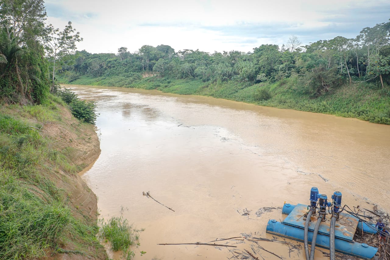 Em medição realizada na manhã desta sexta-feira, o Rio Acre atingiu 4,96 metros. (Foto: Marcos Araújo/Secom)