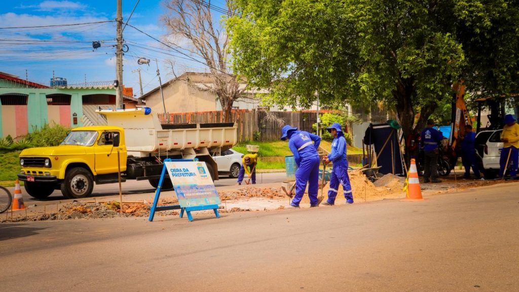 Prefeitura de Rio Branco inicia obras de melhoria na Avenida Valdomiro Lopes para desafogar o trânsito 8 Drenagem sarjeta e meio fio Valdomiro Lopes Vitoria Souza 6 e1762205238130