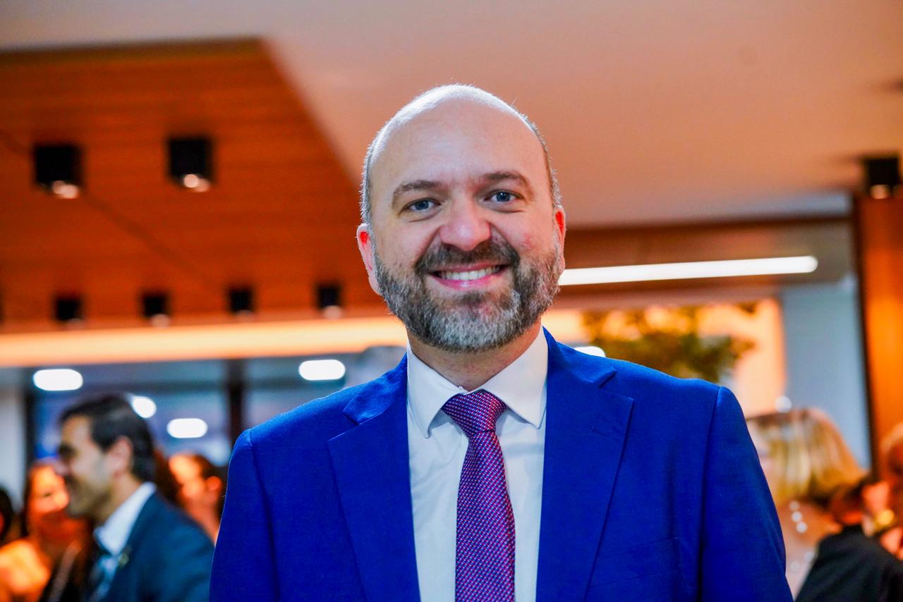 Foto do secretário municipal de Saúde Rennan Biths