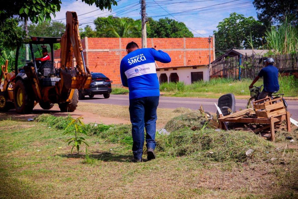 Limpeza Rua Valdomiro Lopes 1