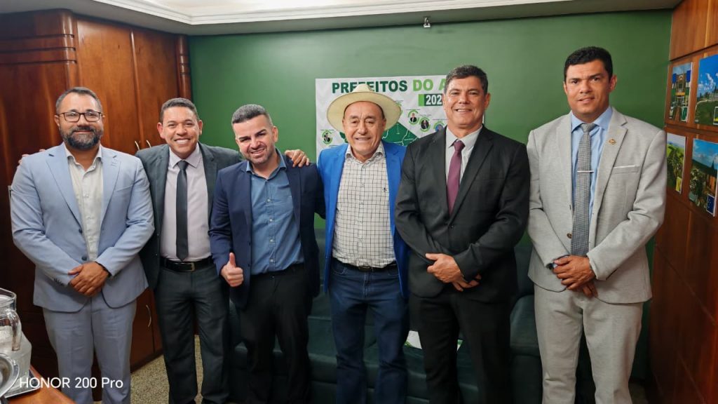 Prefeito de Rio Branco lidera comitiva de prefeitos em reunião com bancada federal do Acre em Brasília 1 Reuniao com bancada federal do Acre em Brasilia 4