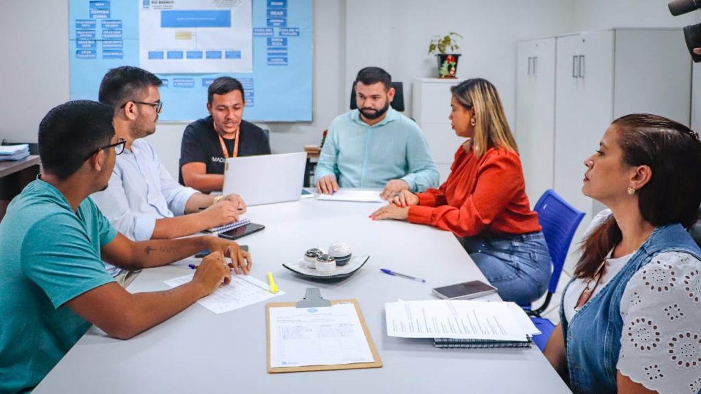 Prefeitura de Rio Branco realiza reunião intersetorial para manutenção do Selo Unicef 1 Reuniao intersetorial para manutencao do Selo Unicef 10 e1763071008676