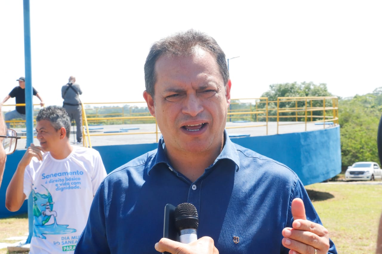 “Até o final do ano que vem, vamos atingir 80% de esgoto tratado, o maior índice da região Norte em menos de cinco anos de gestão”, afirmou Enoque. (Foto: Marcos Araújo/Secom)