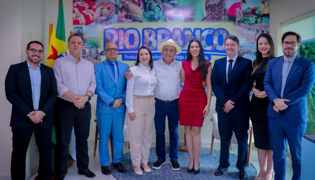 Solenidade de posse da nova procuradora do municipio Vitoria Souza 13