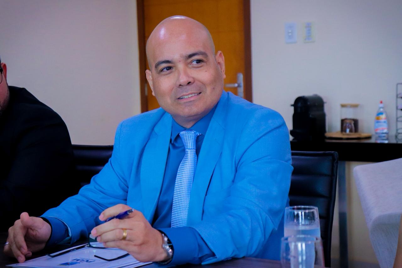 Foto do progurador-geral do município, Dr. Joseney Cordeiro