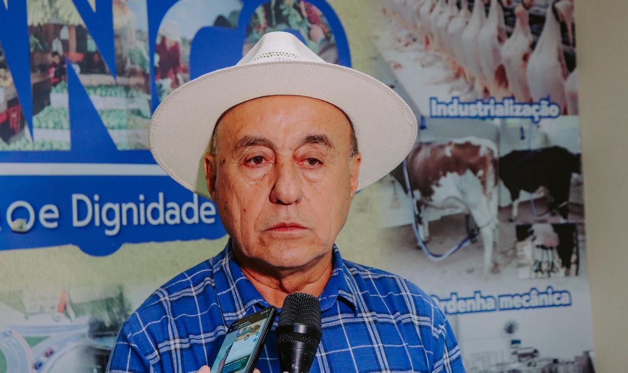 Prefeito destacou a importância do alinhamento institucional para ampliar e agilizar os processos de regularização. (Foto: Vitória Souza/Secom)