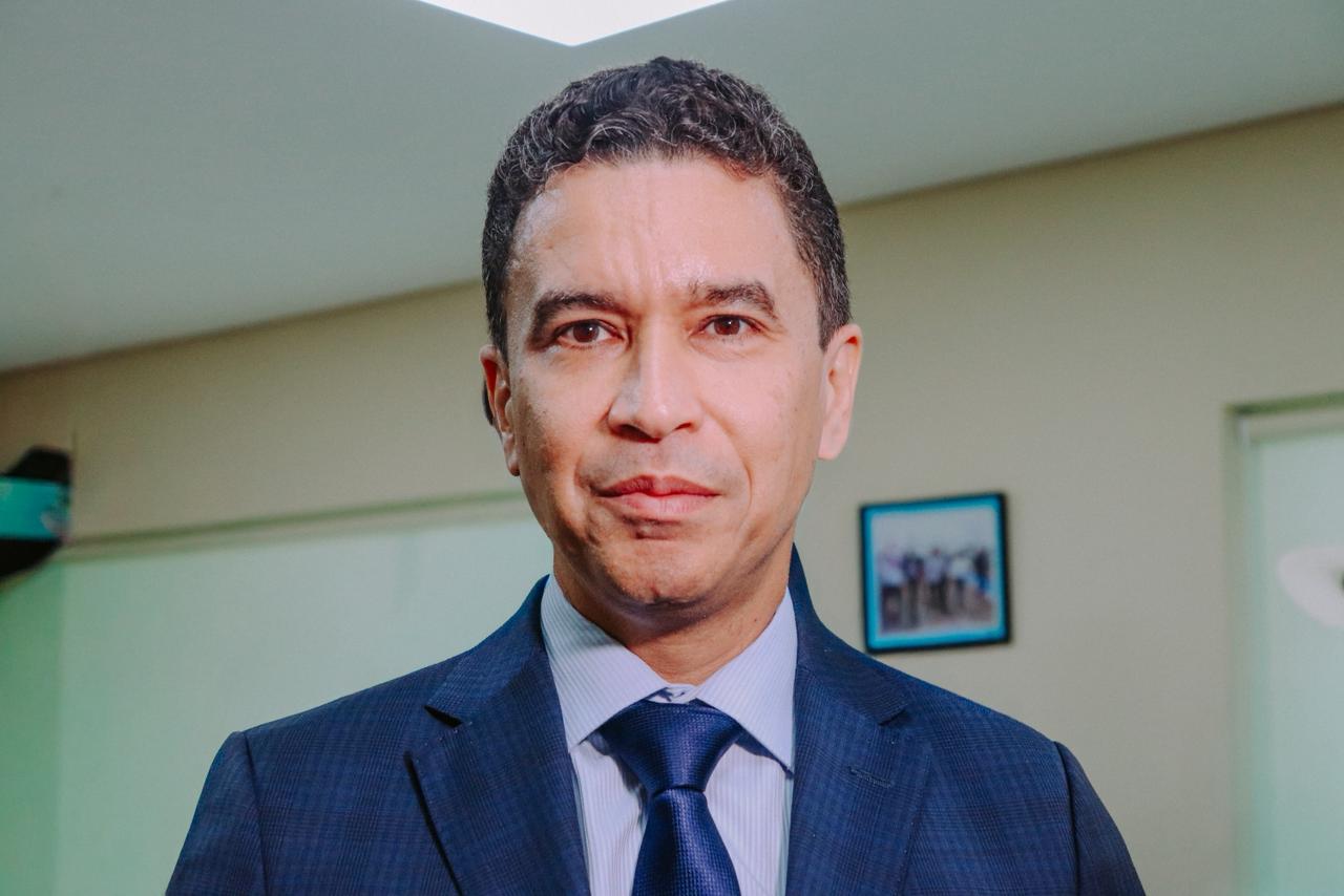 “Nosso intuito é estreitar laços e somar esforços para que a regularização fundiária avance de forma efetiva”, afirmou Anastácio. (Foto: Vitória Souza/Secom)