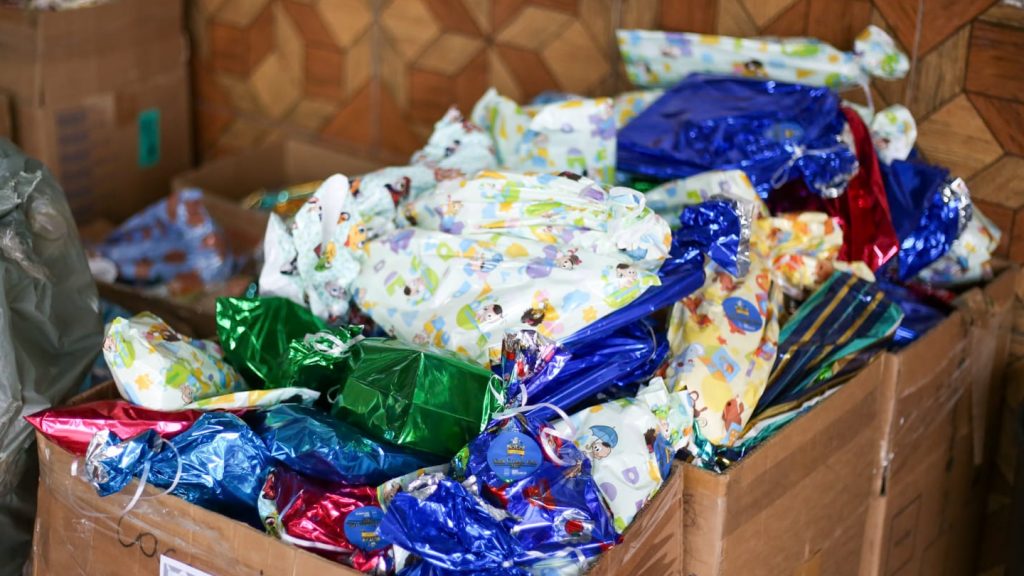 Prefeitura de Rio Branco segue com a entrega de brinquedos do programa ‘Natal Criança Feliz’ até o dia 24 de dezembro 5 50 mil brinquedos para criancas do Bolsa Familia 8 e1766437000327