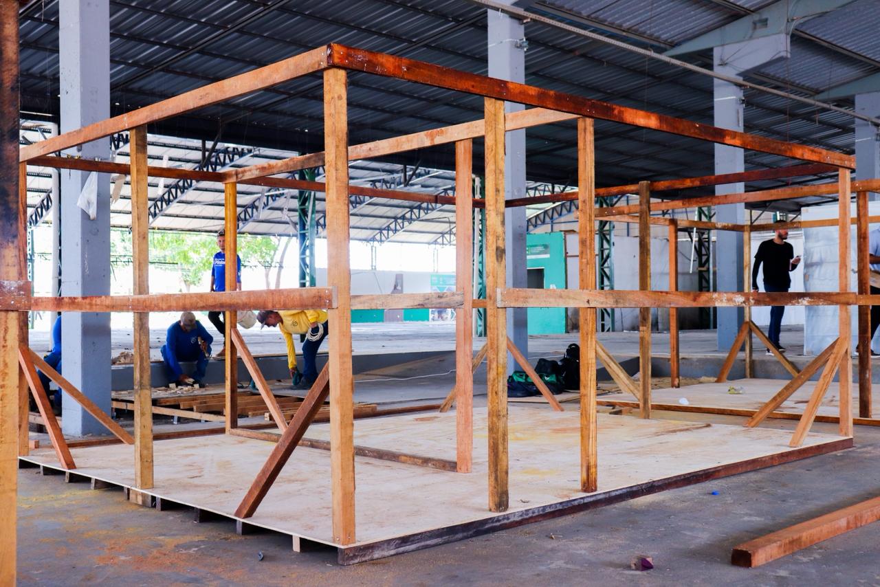 Boxes sendo construídos