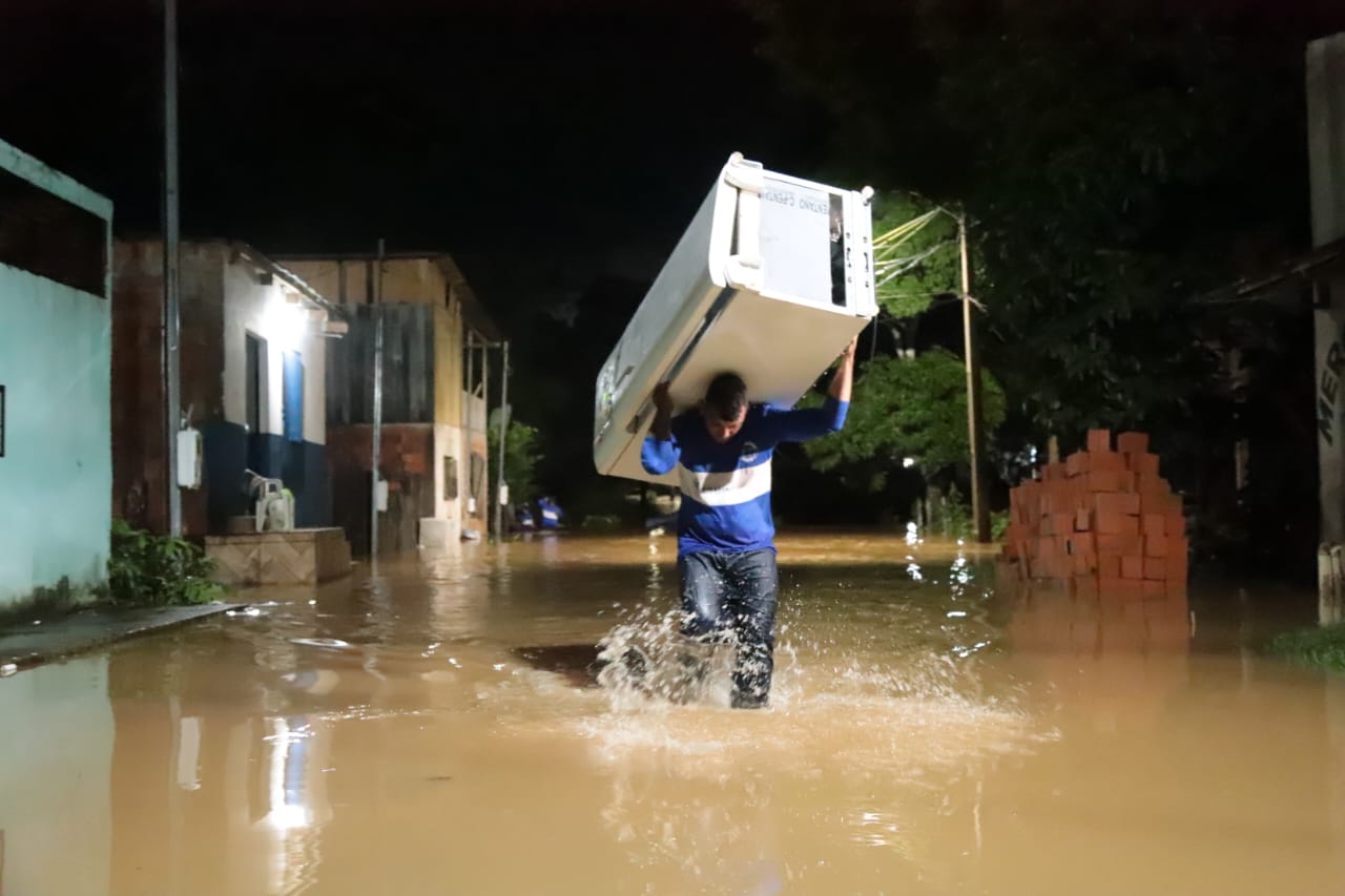 Enxurrada do igarape Batista VF 20