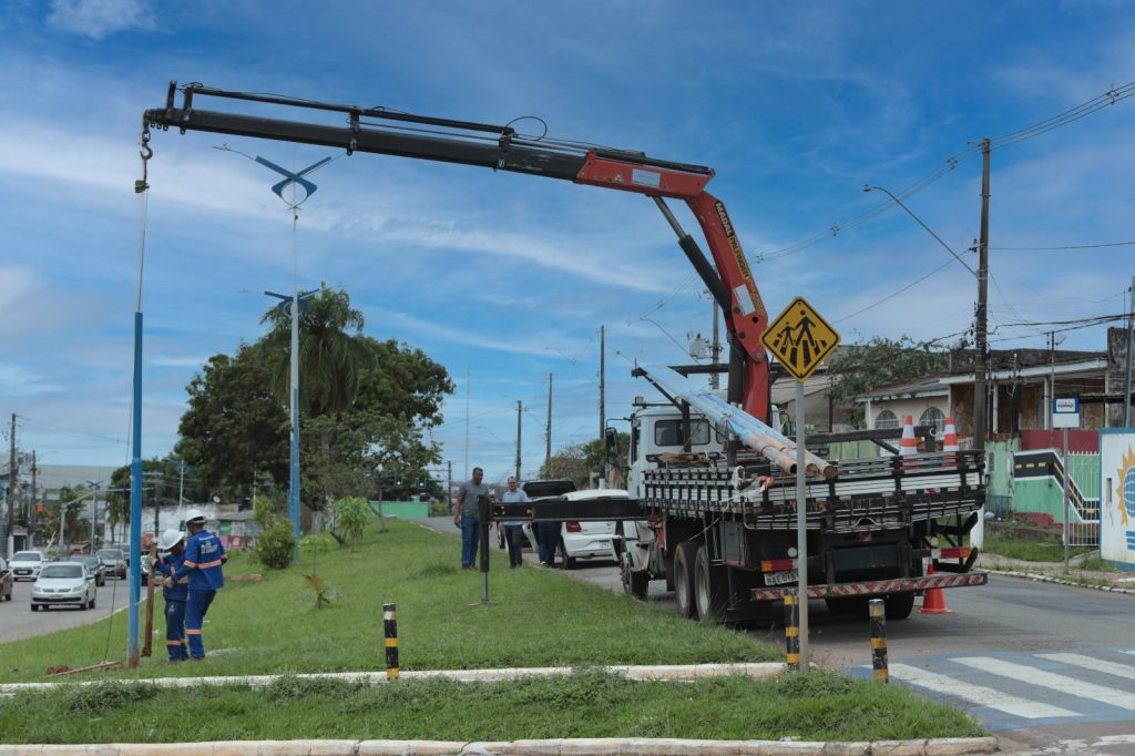 ILUMINACAO AV.CEARAVF19 7
