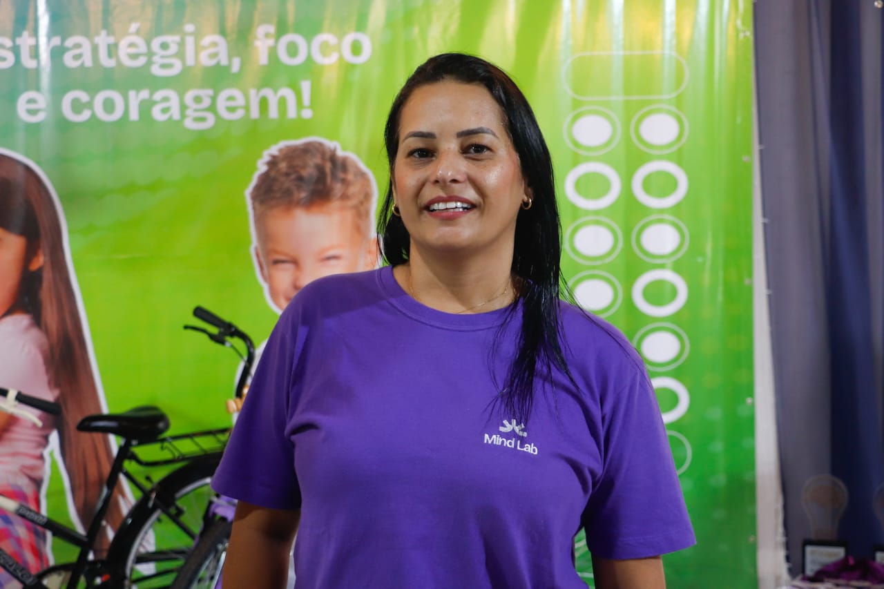 De acordo com a gestora de relacionamentos da Mind Lab, Renata Mineo, os jogos pedagógicos despertam a curiosidade dos alunos. (Foto: Marcos Araújo/Secom)