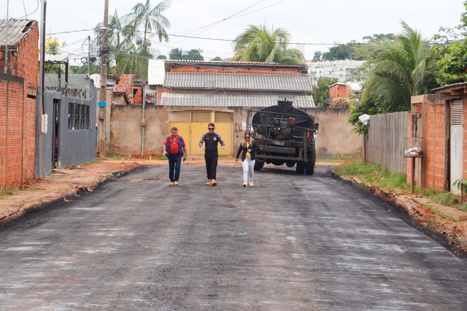 Foto de pavimentação no bairro Bahia Velha