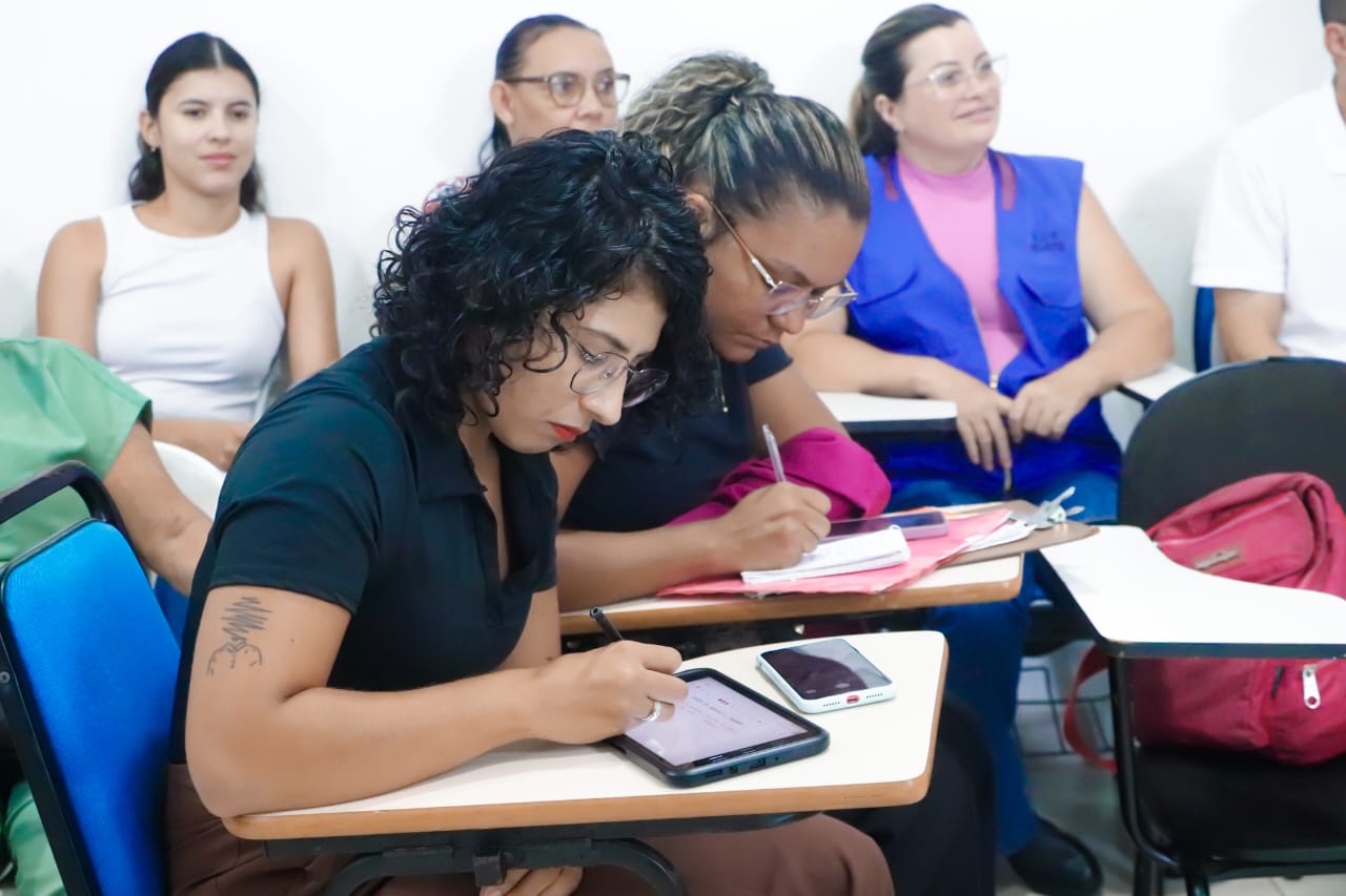 Prefeitura realiza qualificacao para o Projeto Acreaninho do pe rachado 6