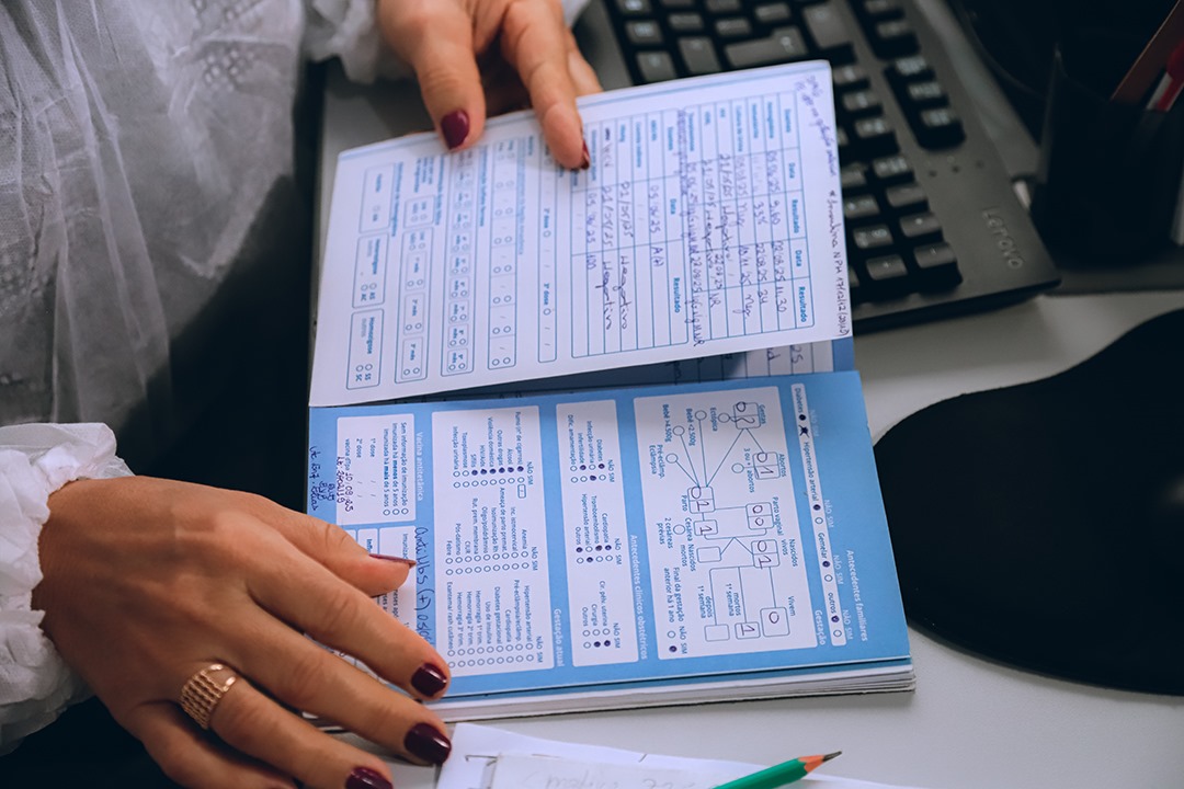 Foto de caderneta de vacinação