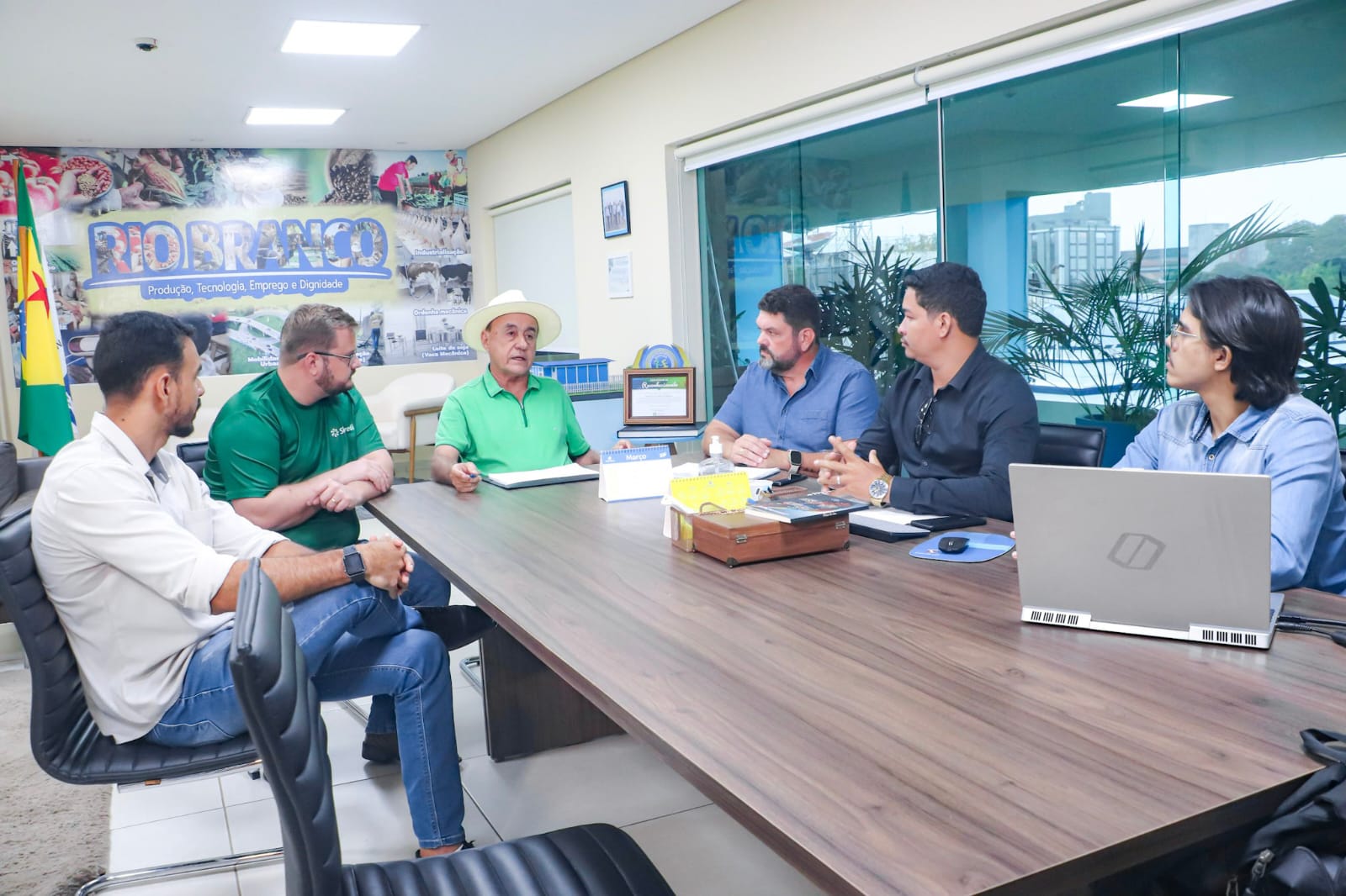 Reuniao com representantes da Sicred 1