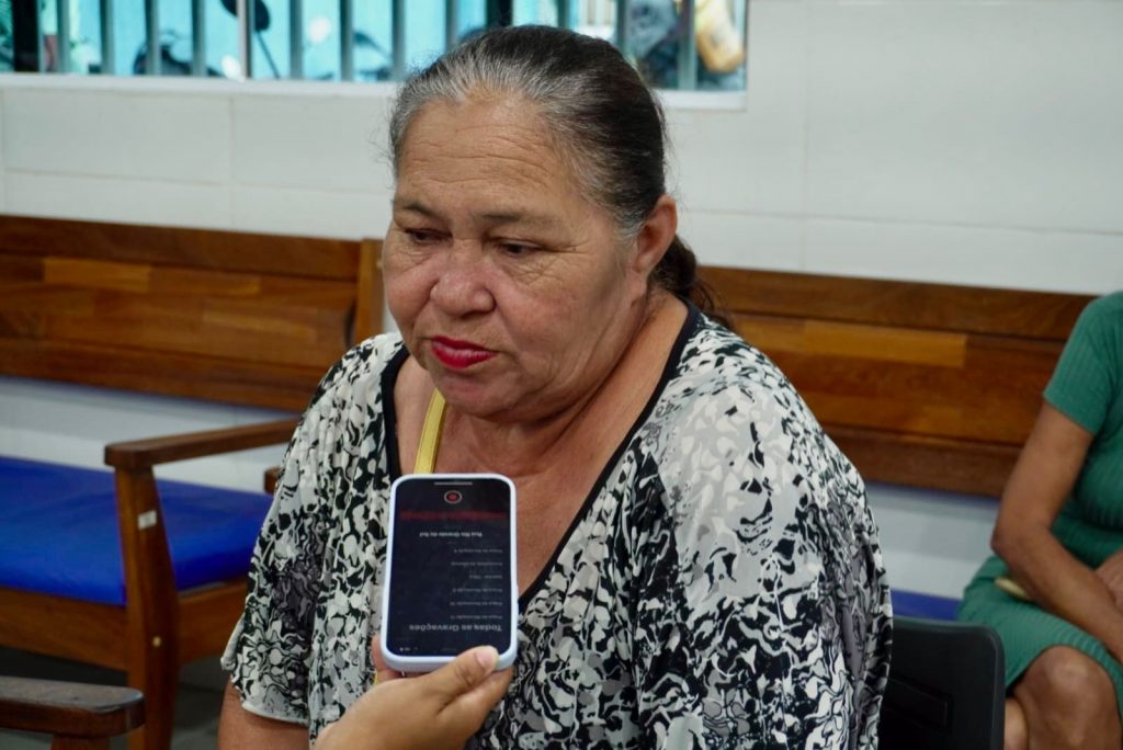 “Nunca fume. Evite o primeiro cigarro”, declarou a doméstica Maria Raimunda Costa, de 59 anos (Foto: Secom)