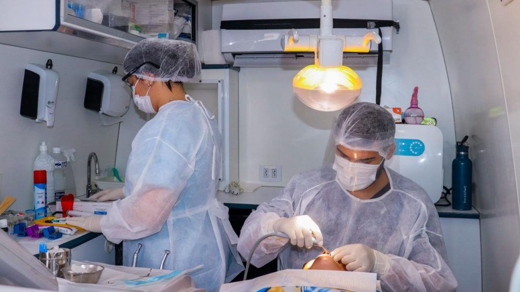 Vans Odontologicas Fotos Vitoria Souza 12 e1767904490824