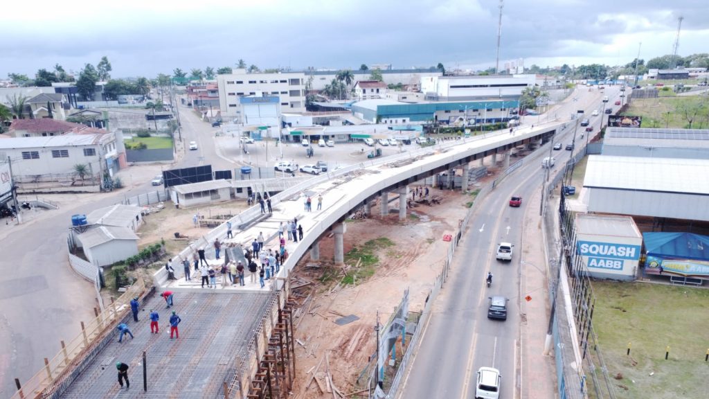 Prefeitura de Rio Branco acompanha avanço das obras do Mercado Elias Mansour e do Viaduto da AABB 4 Viaduto 12 e1767990621275