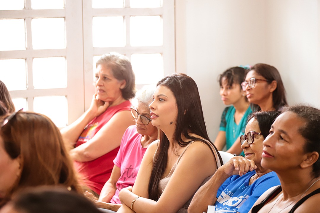 Foto de Mulheres na Casa Rosa Mulher