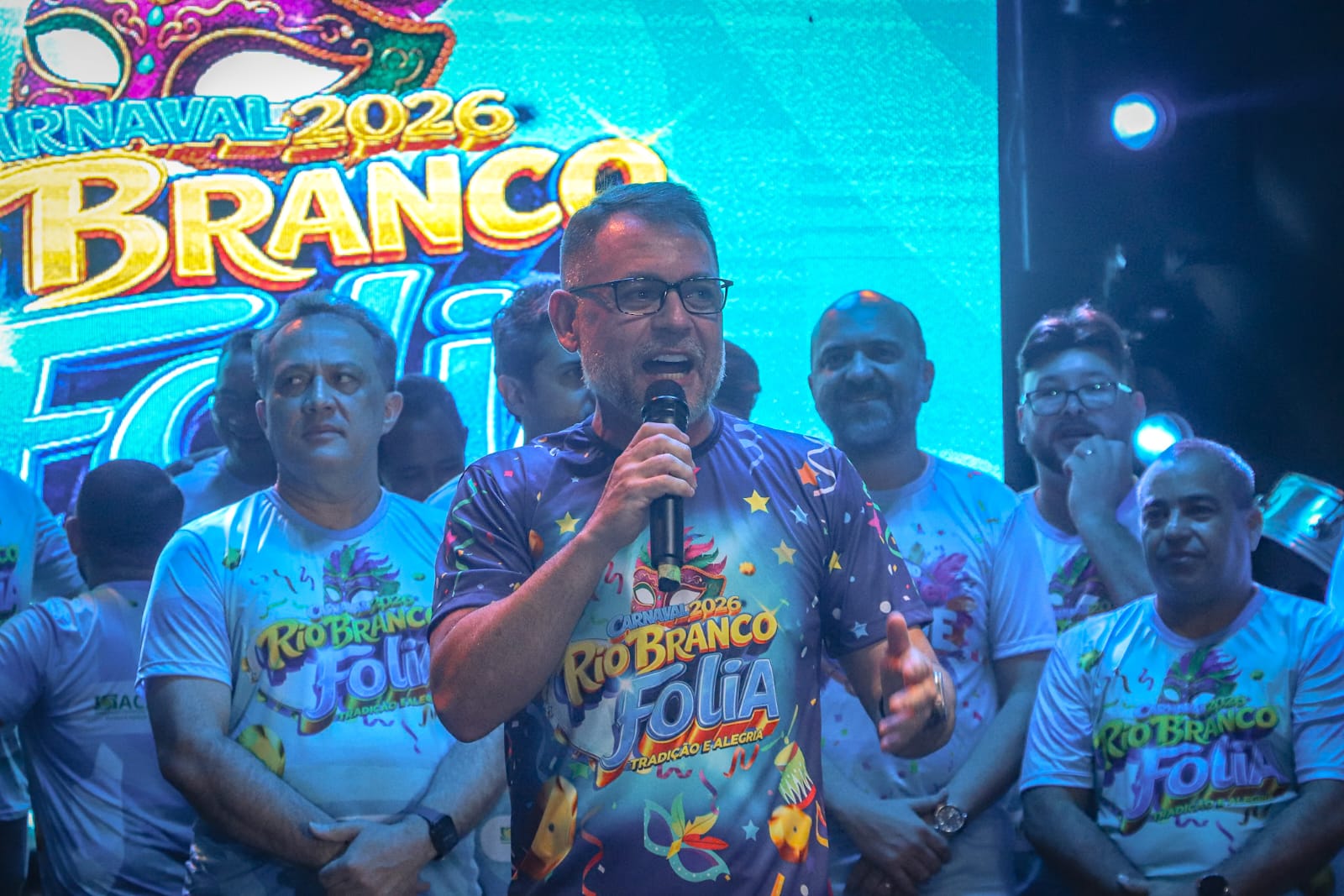 Com show pirotécnico, samba no pé e muita alegria Carnaval de Rio Branco é aberto oficialmente 9 1a NOITE DE CARNAVAL 13.02.26 M.A 6