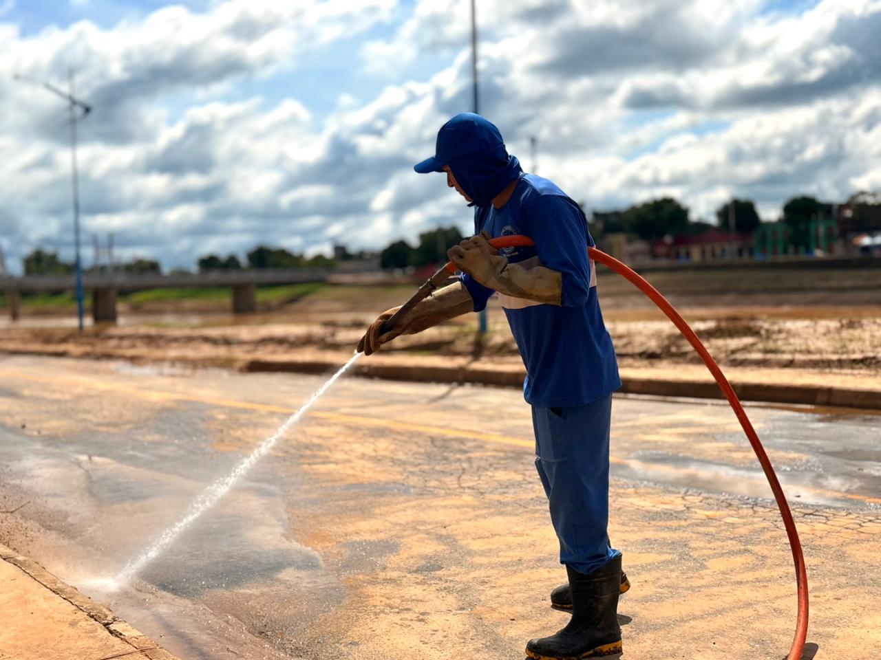 Limpeza apos cheia 3