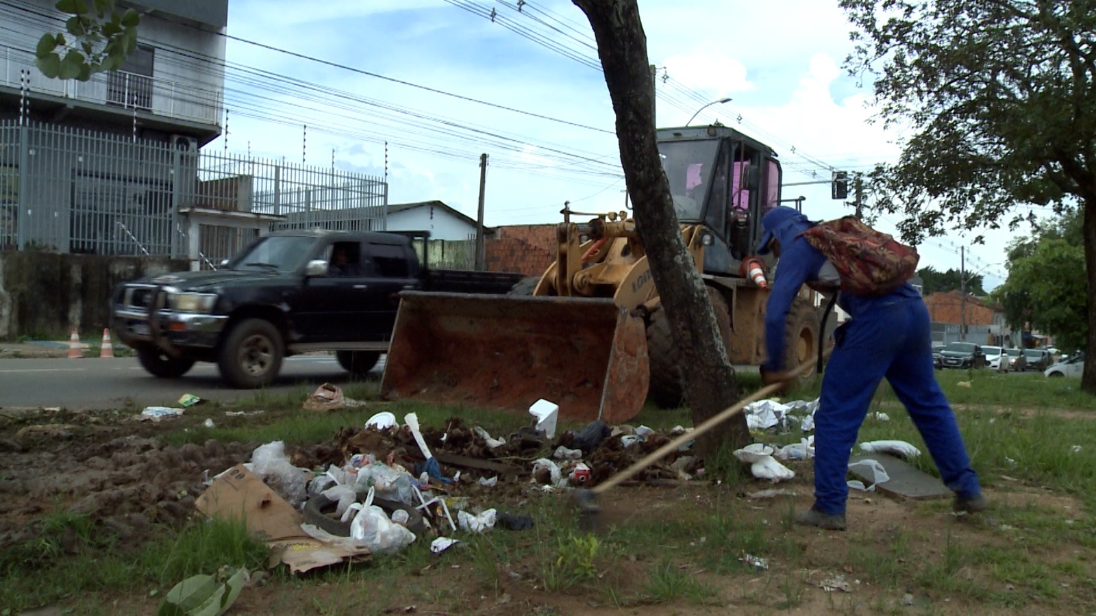 Limpeza em bairros da capital 6