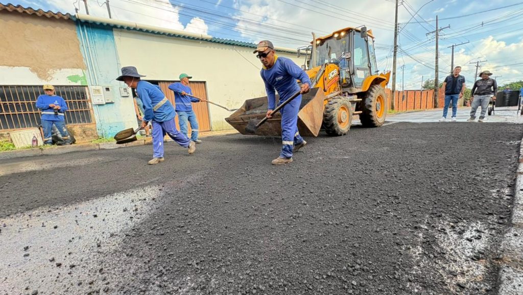 Prefeitura intensifica manutenção na Rua Juarez Távora durante o inverno e moradores aprovam serviços 3 ed5a28be 3835 4f9e 8b30 6aafdef0dcf1 e1771948843331
