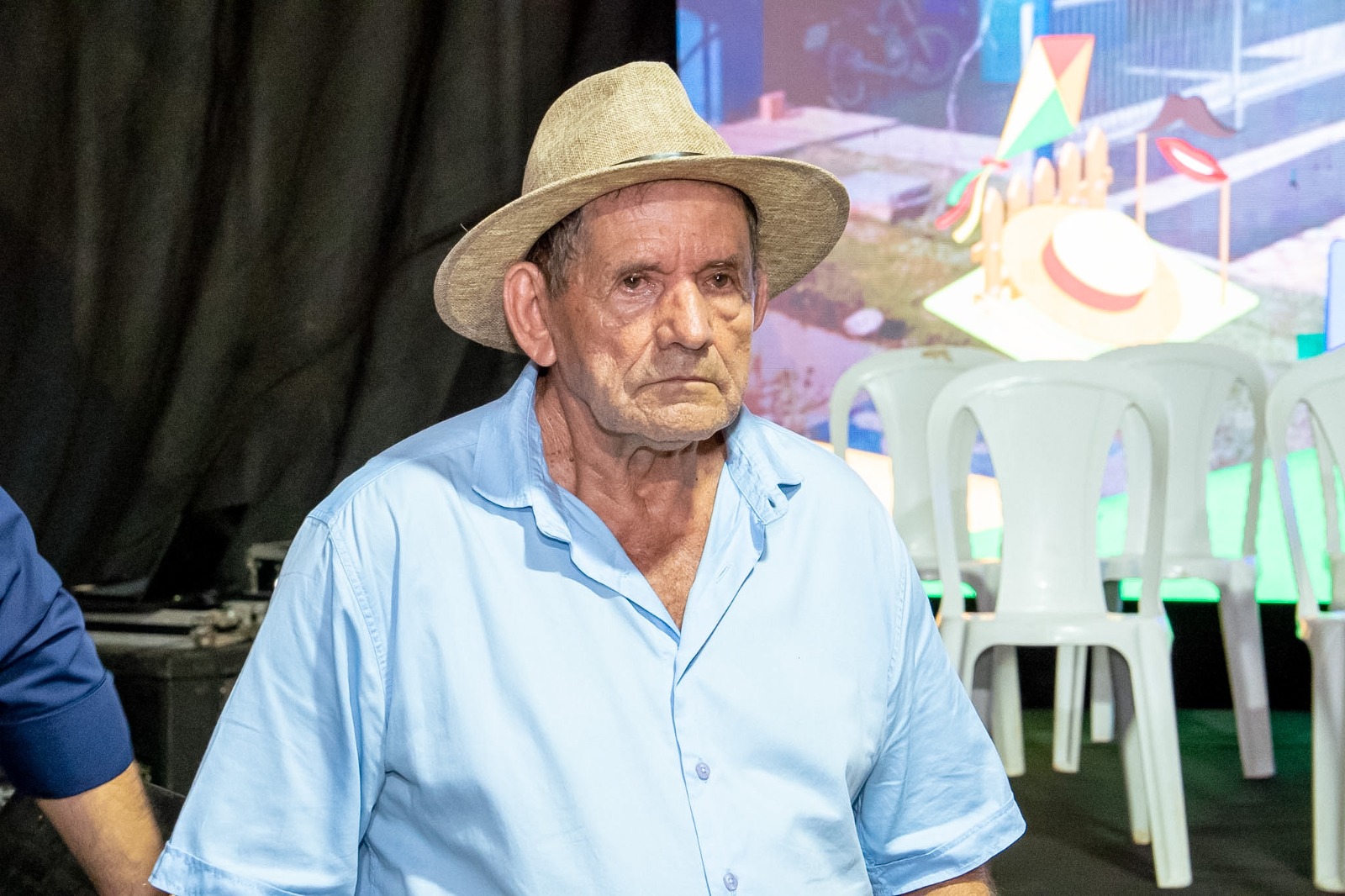 0fd3ca83 3715 4190 afcd dd14b21c0a3e