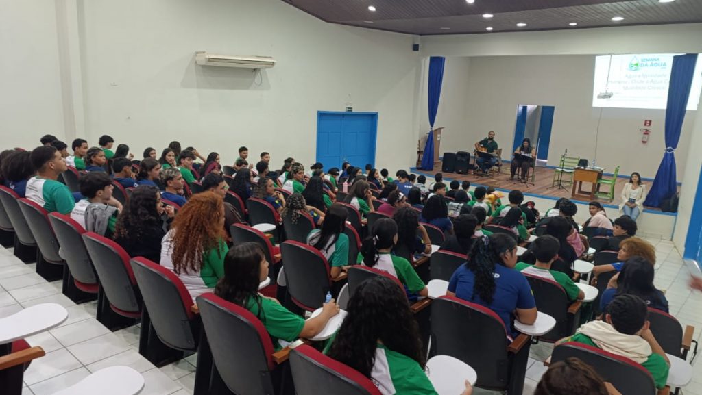 Prefeitura leva palestra sobre água e desigualdades a estudantes da Escola Sebastião Pedrosa 5 1f564885 9b62 42cb 871f d652d8e4a40e e1773689239916