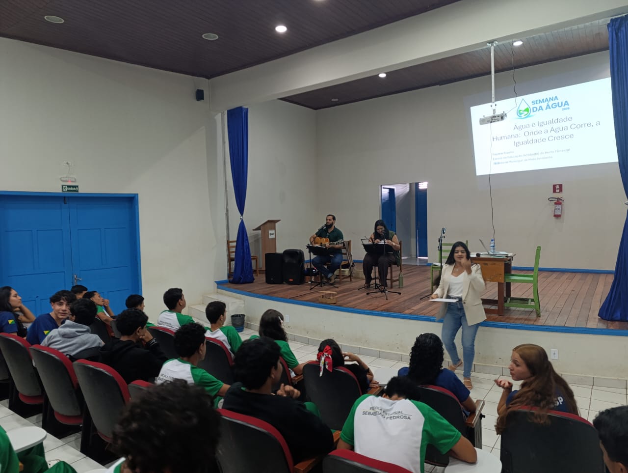 Prefeitura leva palestra sobre água e desigualdades a estudantes da Escola Sebastião Pedrosa 4 32b9d878 c53c 417a b206 e42db0bdd2aa