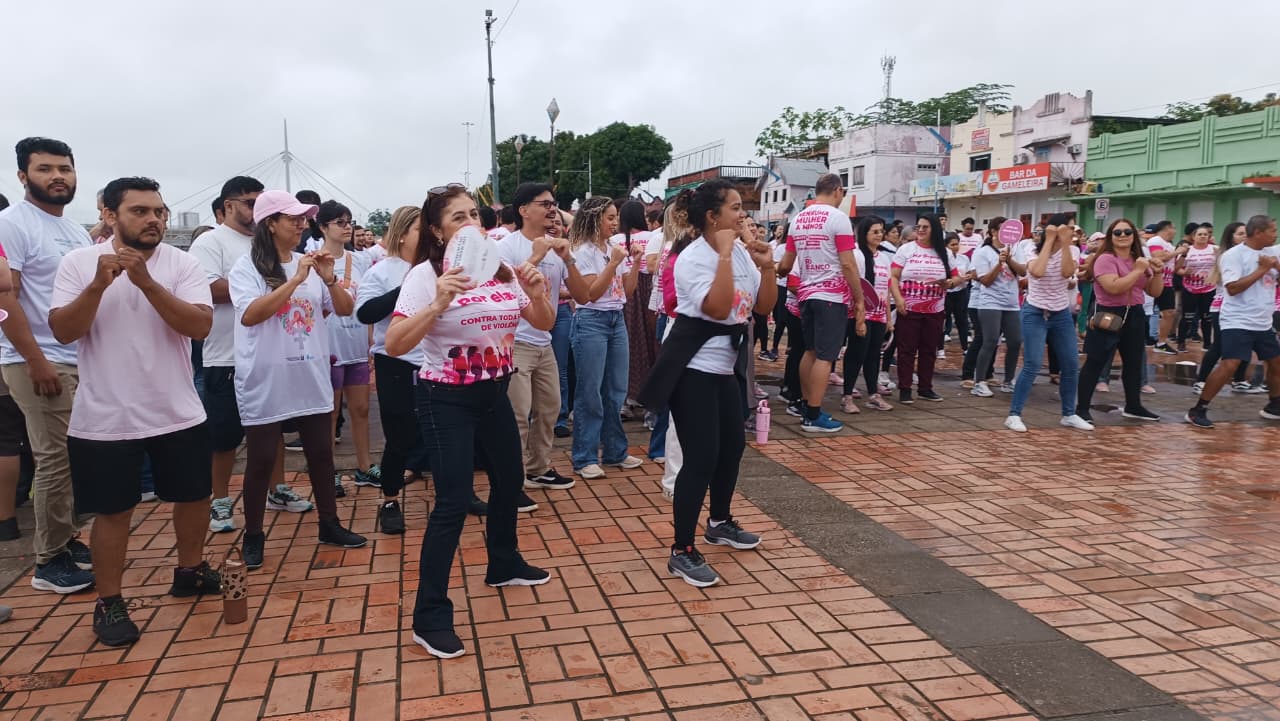 Caminhada por Ela contra a violencia a mulher 11