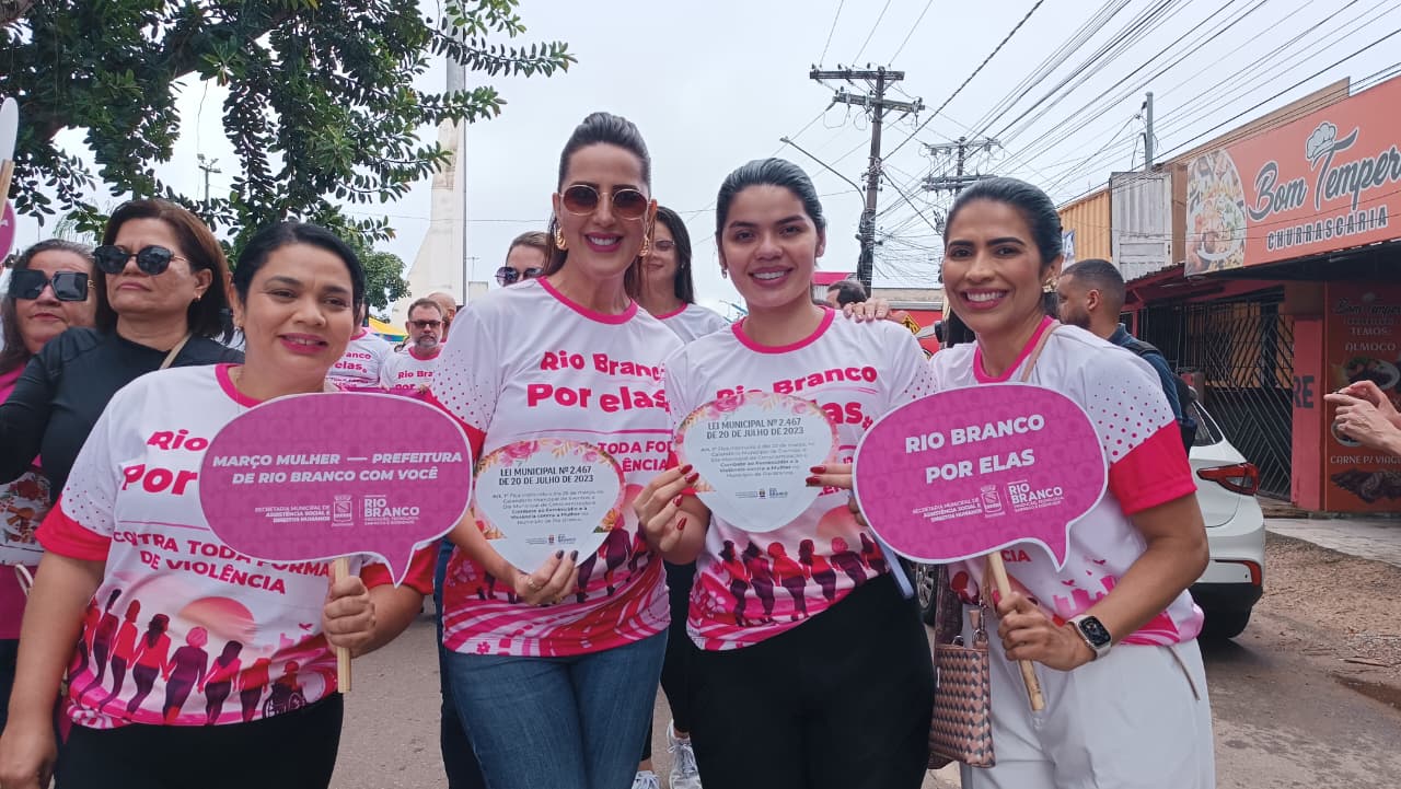 Caminhada por Ela contra a violencia a mulher 3