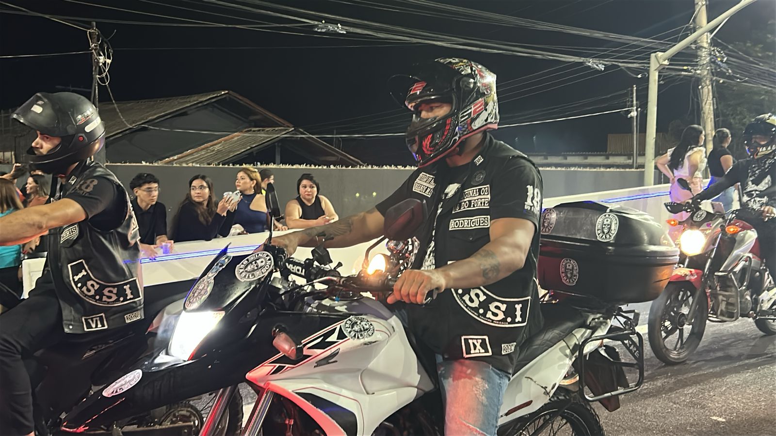 Foto da motociata na inauguração do Elevado