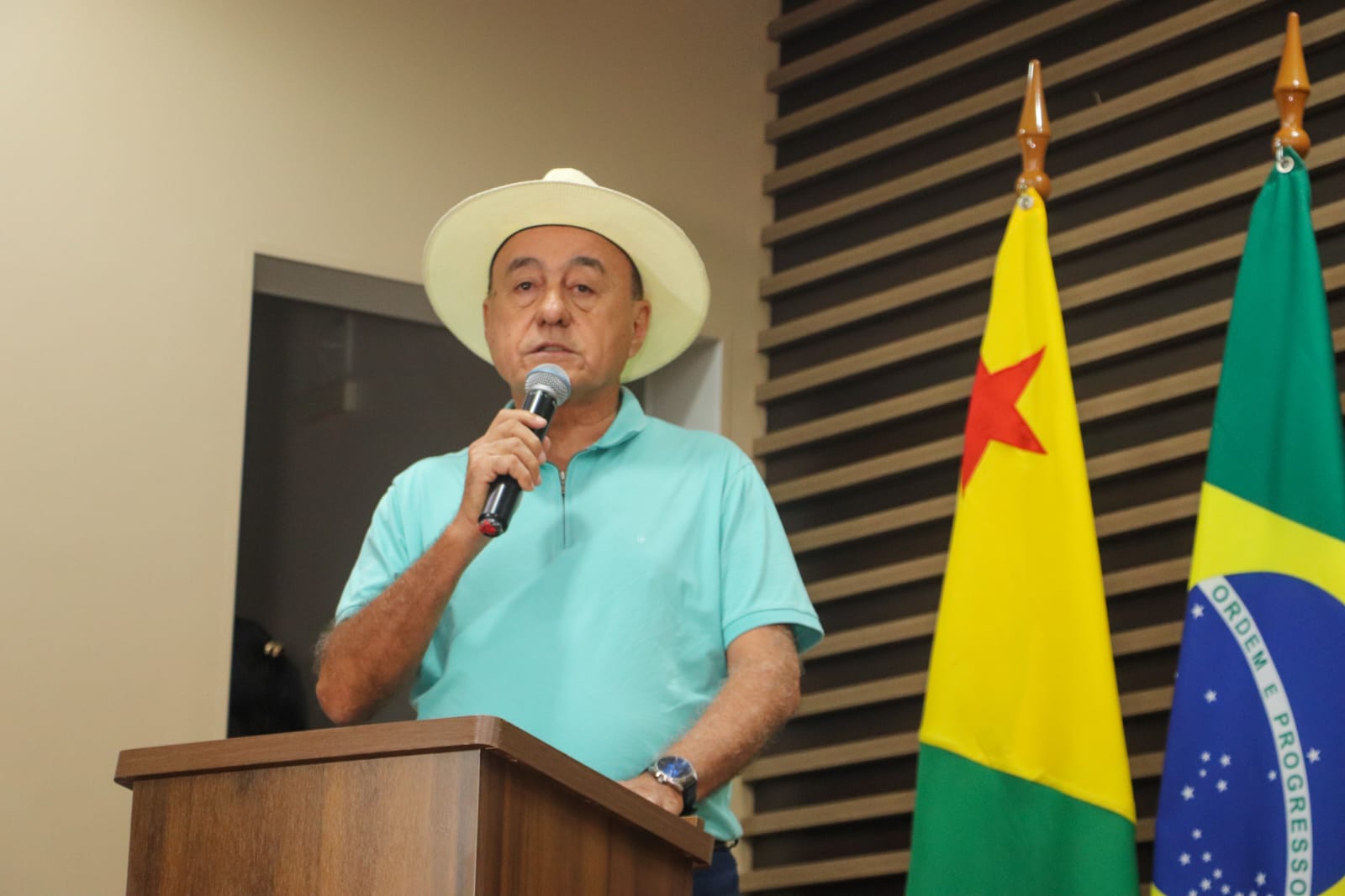 Ministra da Ciencia e Tecnologia 10