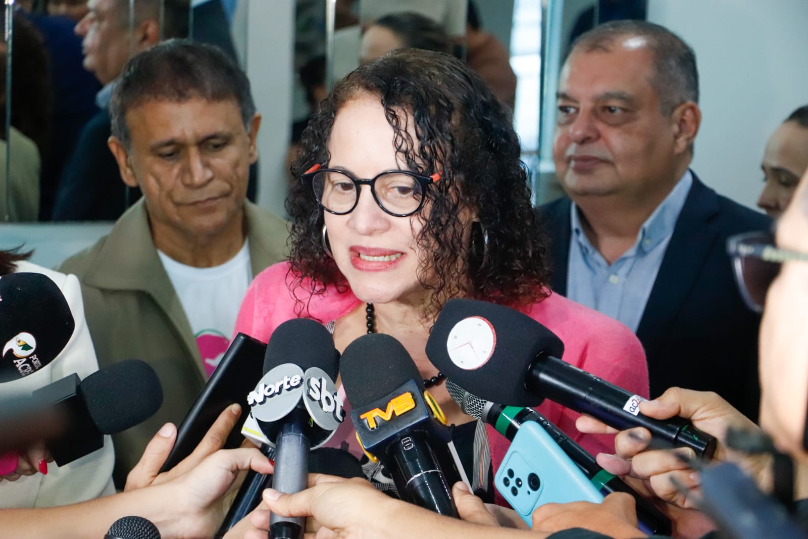 Ministra da Ciencia e Tecnologia 6