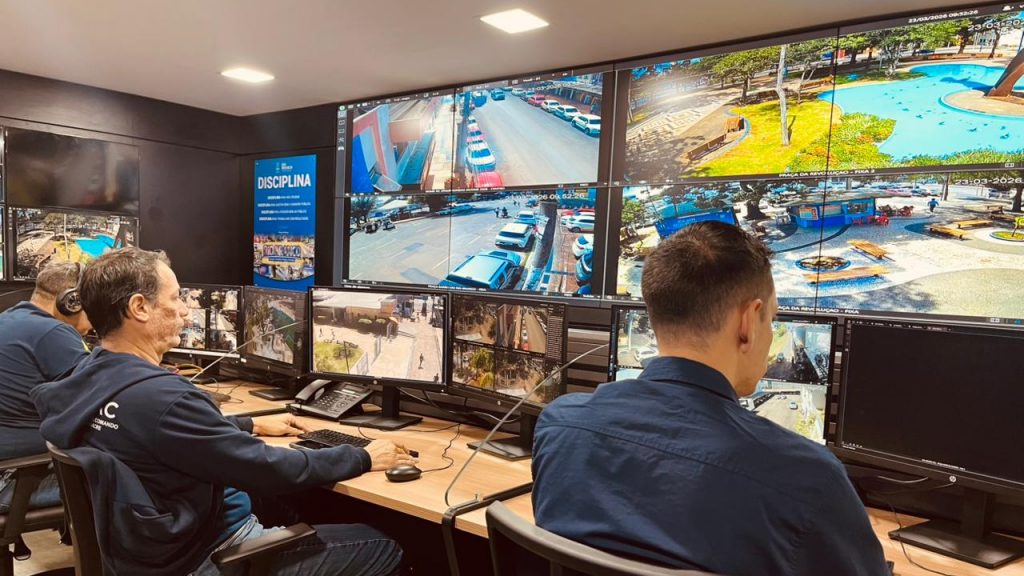 Prefeitura de Rio Branco inaugura sala de videomonitoramento com 450 câmeras e reforça segurança na capital 5 Videomonitoramento Wilkes 6 e1774295895366