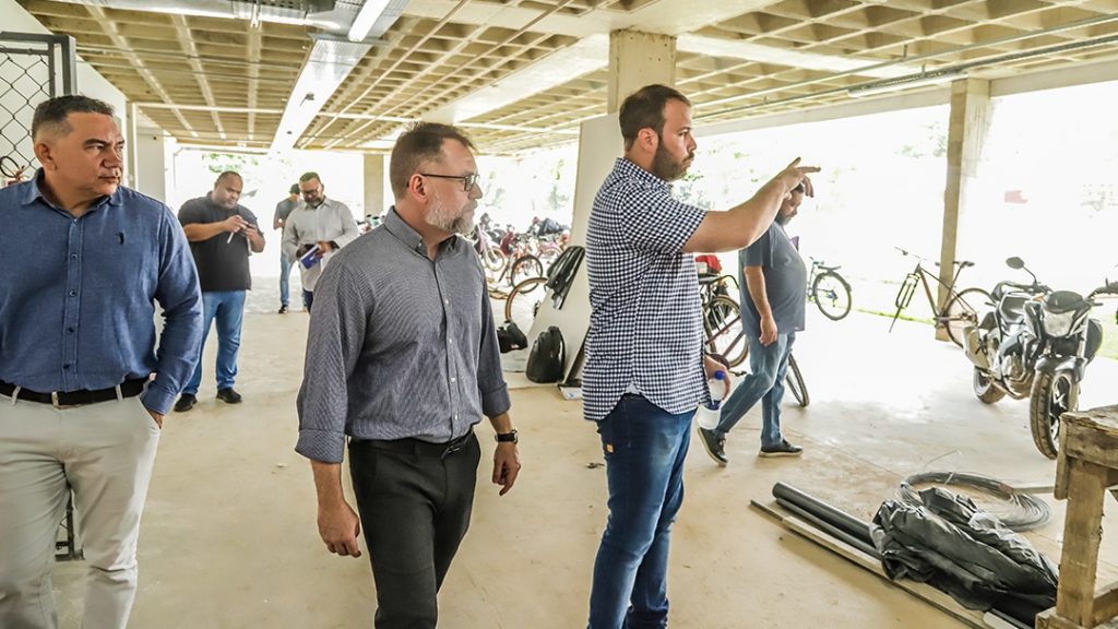 Prefeito em exercício vistoria últimos detalhes para inauguração da nova sede do RBPrev 7 Visita Predio RBPREV Val 8 e1773865231352