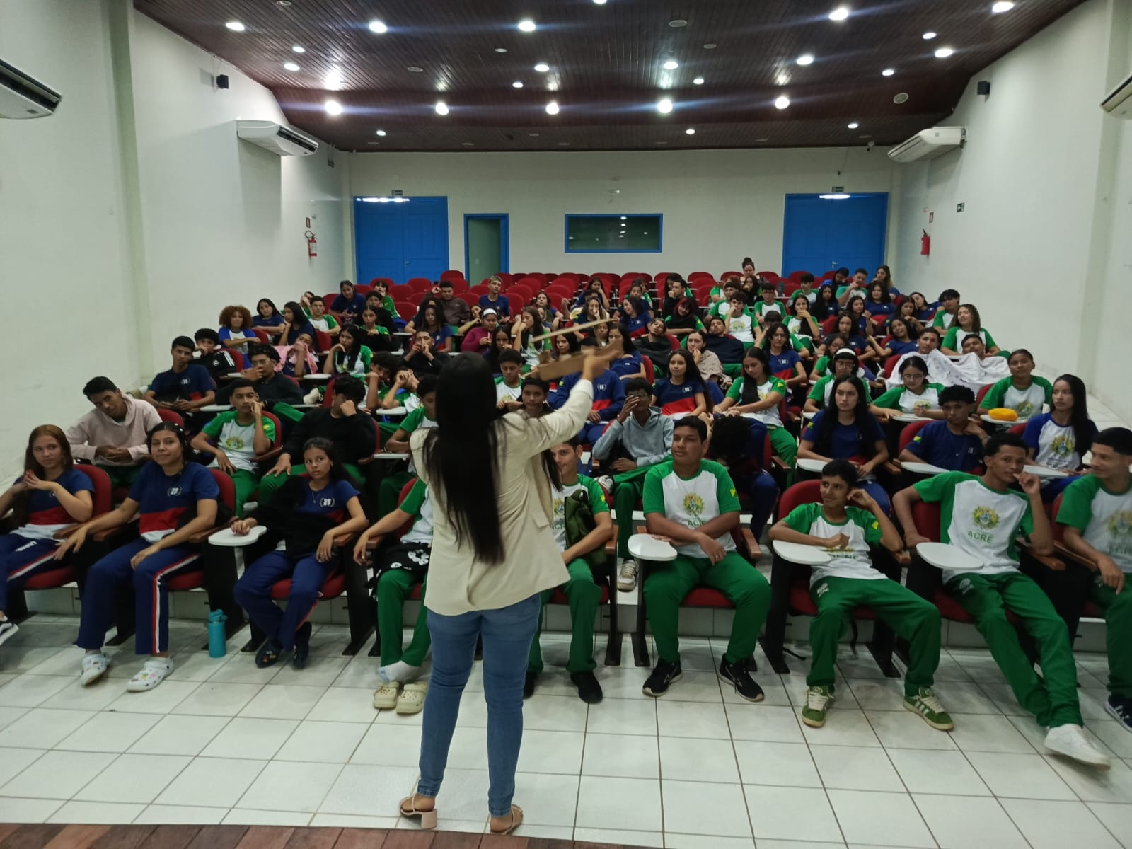 Prefeitura leva palestra sobre água e desigualdades a estudantes da Escola Sebastião Pedrosa 1 ad564c4b 088e 48d0 a74b 356f05eba98a