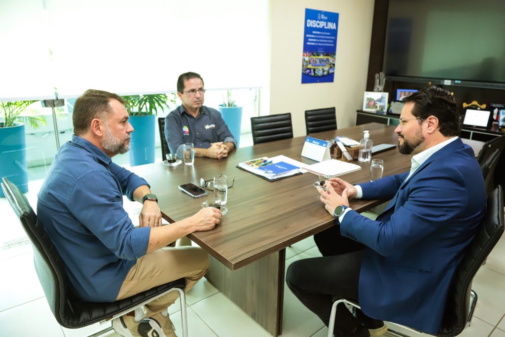 visitantes da TV NORTE foto Val fernandes 5.JPG