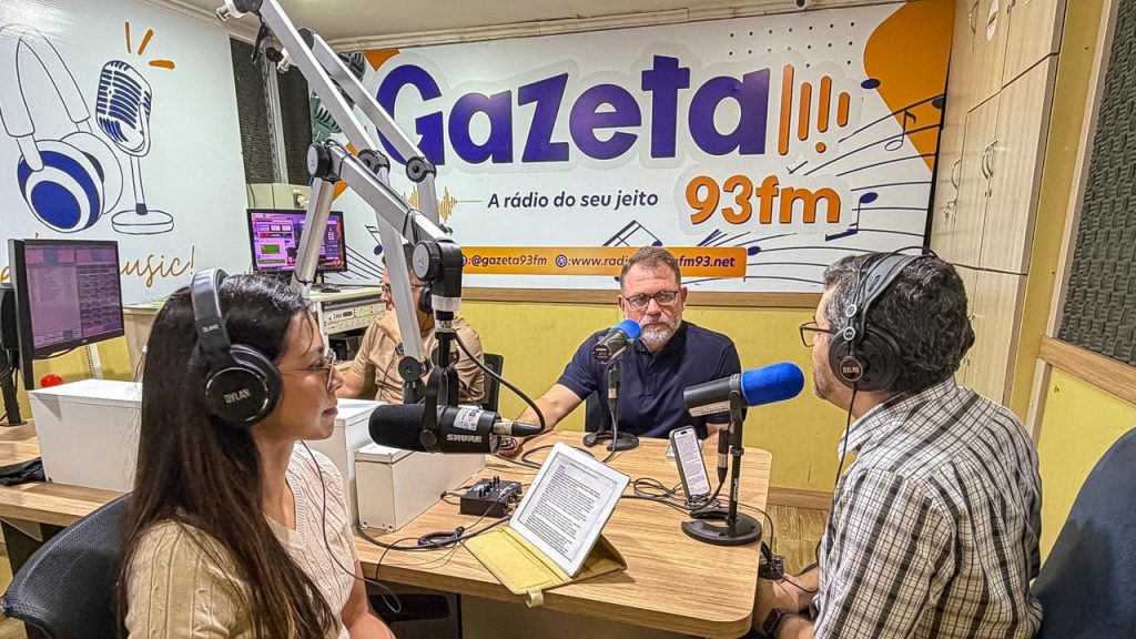 Prefeito de Rio Branco concede entrevista ao Jornal Gazeta FM e anuncia auxílio de R$ 2 mil para famílias atingidas por enxurradas 1 Gazeta 4 e1776357351708