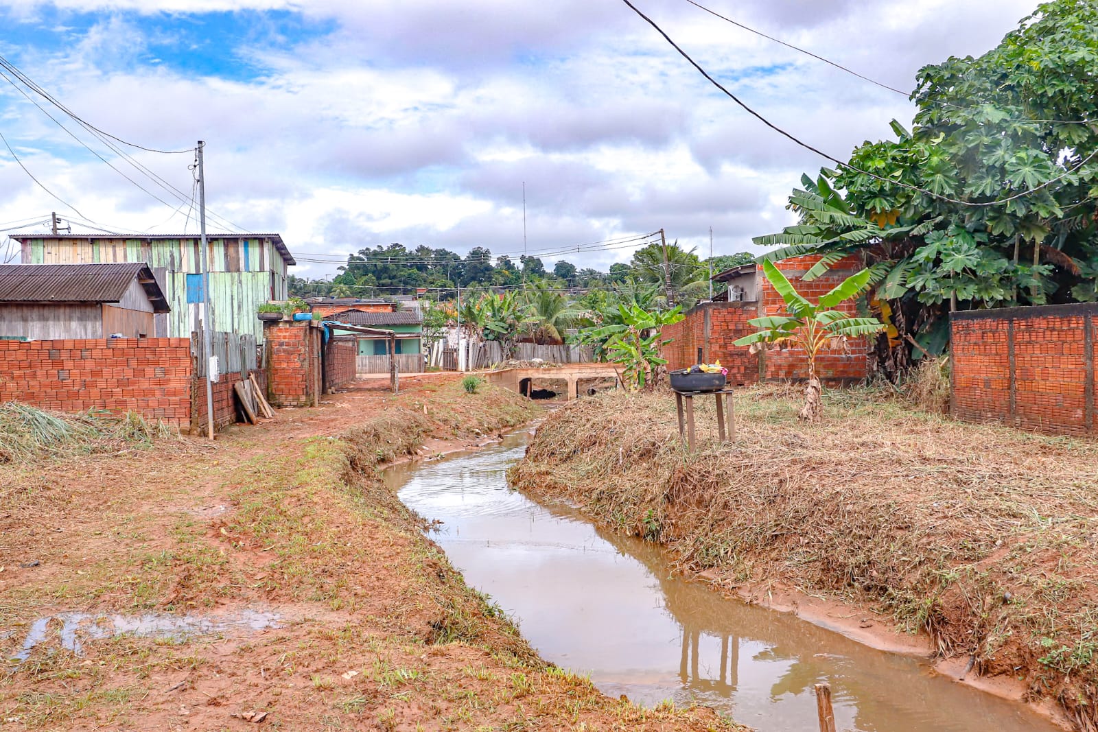 Mutirao de limpeza Baixada 21
