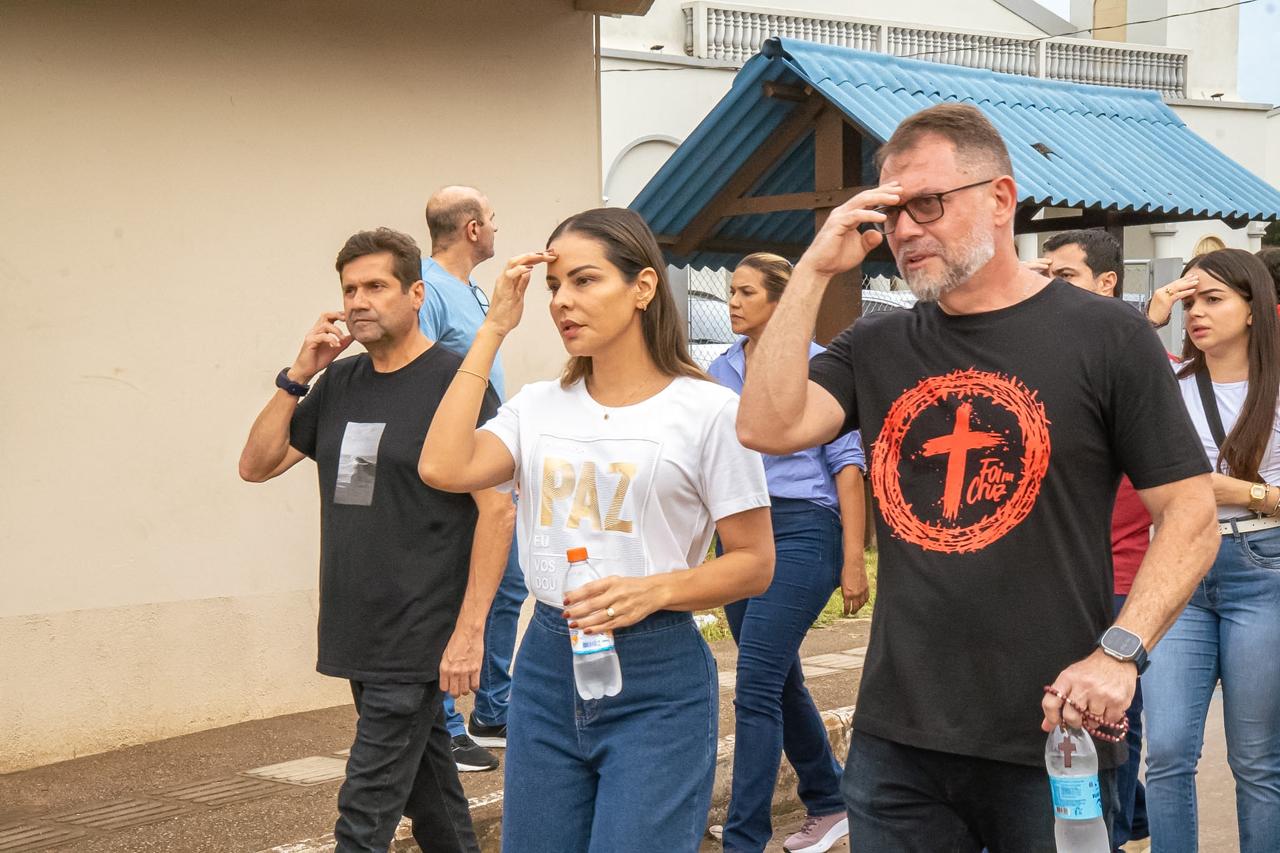 Foto de Alysson Bestene e Roberta Lins