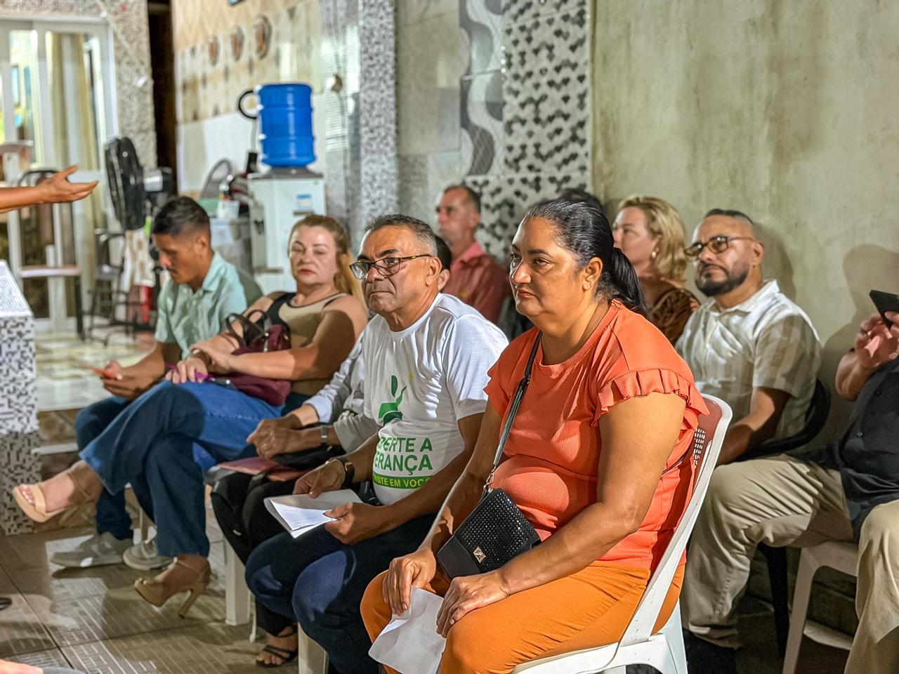 Foto da reunião com a liderança