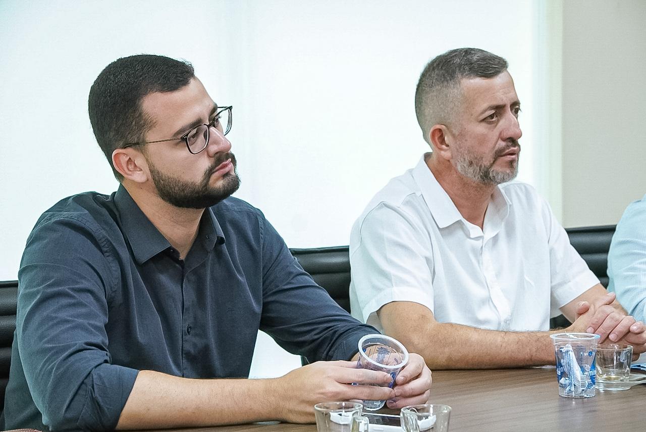 Foto de Mateus Paiva e Márcio Mustafá