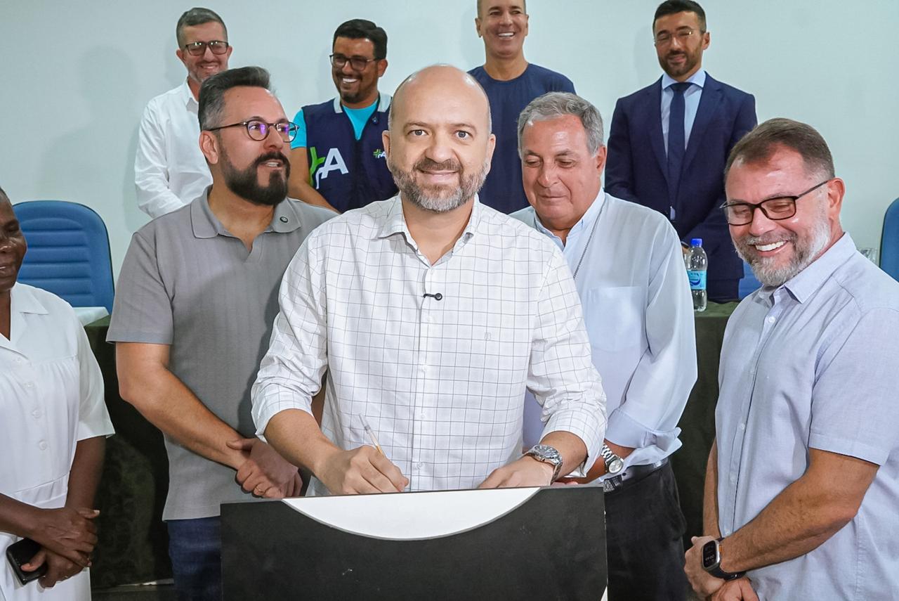 Foto do secretário Rennan Biths