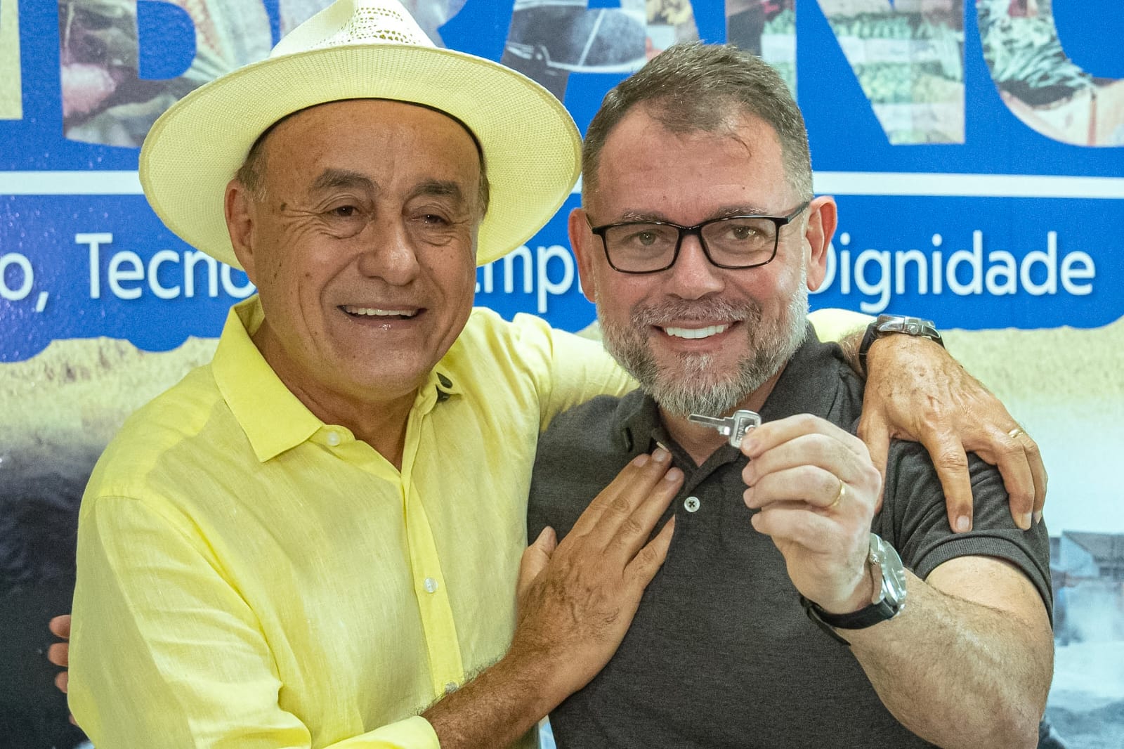 Foto de Tião Bocalom e Alysson Bestene